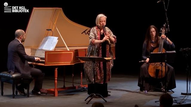 Michala Petri, Hille Perl & Mahan Esfahani play Bach: Flute Sonata in g minor смотреть онлайн