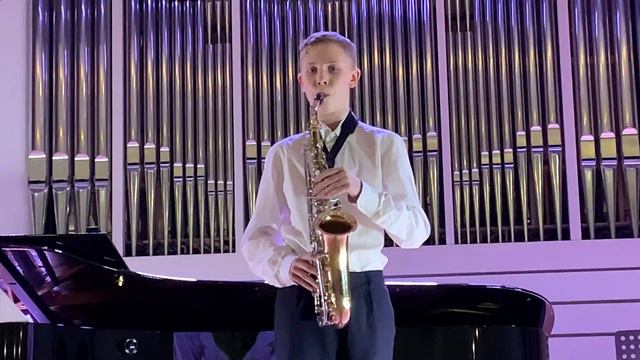 Концертный этюд А.Ривчун. Уханов Иван смотреть онлайн