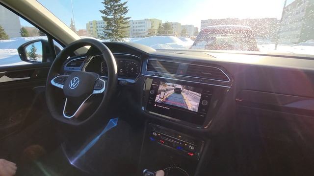 Volkswagen Tiguan Park Assist in winter 03.2023 смотреть онлайн