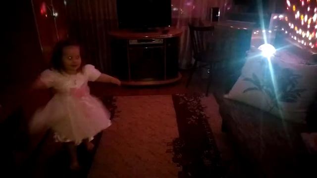 #29. Новогодние танцульки(Владимир Панченко (Faktor-2) - О Майн Год Новый Год) смотреть онлайн