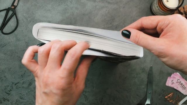 Как упаковать подарок: коробку или книжку. Простой способ. смотреть онлайн