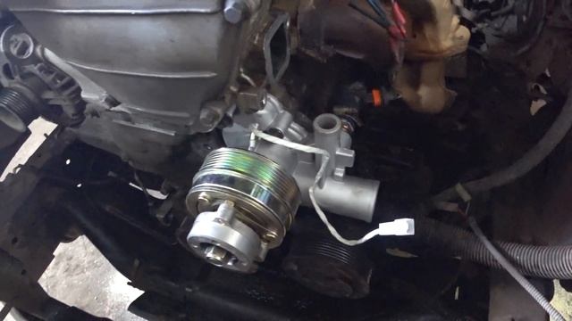 Ремонт МТЗ1221.ГАЗель меняем помпу! смотреть онлайн