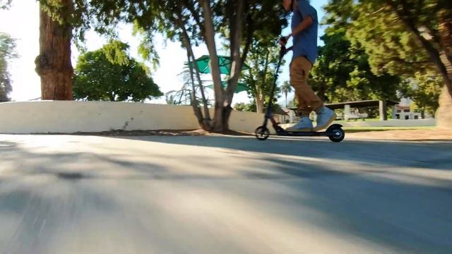 Razor Power A2 Black Label Electric Scooter Ride Video with Features смотреть онлайн