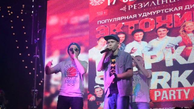 Edygar BeatБатыр но Богдан Анфиногенов. Открытие 8 сезона удмуртских дискотек в Ижевске. смотреть онлайн