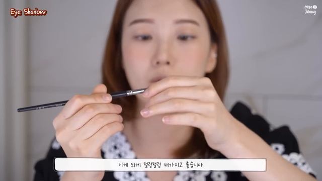 피부 좋아보이는 데일리 코랄 메이크업 (학생메이크업 / 직장인 메이크업 / 동안메이크업) 셀프 앞머리 자르는법 ??♀️ смотреть онлайн