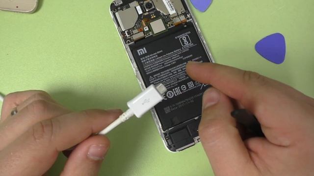 Замыкаем Тест Поинт (ТП / EDL / test point) - прошиваем прошивку на кирпич ► Xiaomi Redmi 5 PLUS смотреть онлайн