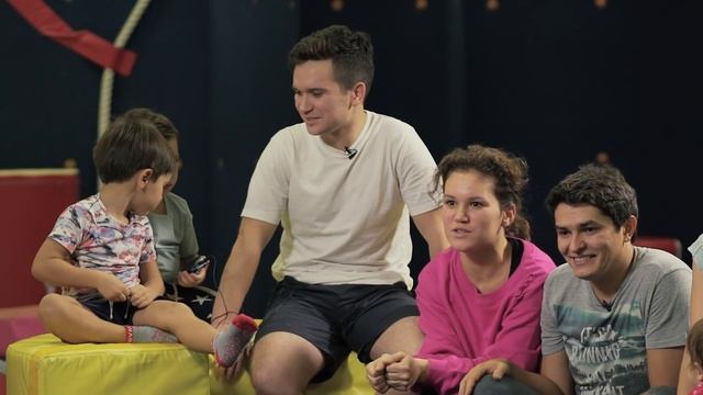 Выпуск 12 "Гимнастика как семейное хобби" смотреть онлайн