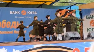 военный танец девушек