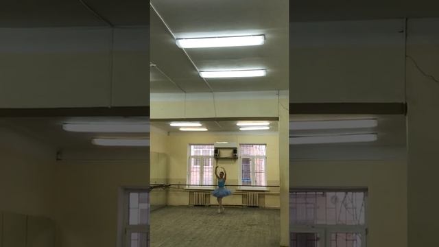 Вариация из балета "Арлекинадо" | Классический танец | 4 курс смотреть онлайн