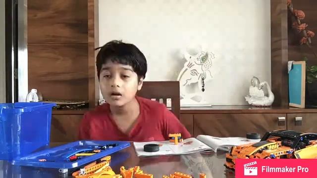 LEGO Technic Chevrolet Corvette ZR1 смотреть онлайн