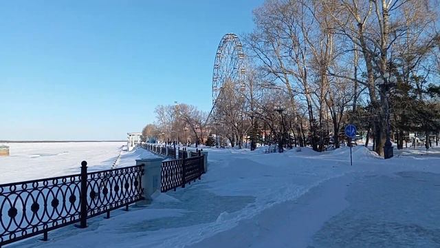 Прогулка по набережной Амура и небольшая политинформация. Хабаровск. 22.02.24 смотреть онлайн