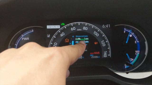 RAV4 Prime Review: 100% electric car for 40 miles, then uses GAS for 44 mpg смотреть онлайн