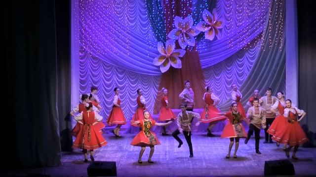 "Калинка" Дивертисмент п.Ревда Мурманская обл. смотреть онлайн