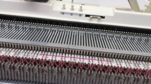 промышленная резинка 2 на 2 на вязальной машине