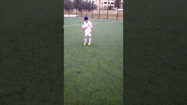 Моя тренировка по футболу.(3) смотреть онлайн