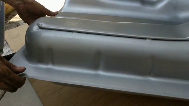 Removing and replacing Vanagon gas tank part 1 смотреть онлайн