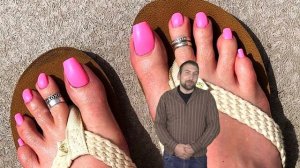 Новый модный тренд большие яркие длинные ногти на ногах