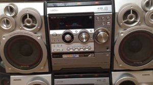 Музыкальный центр AIWA  NSX-R71  AIWA NSX-R82