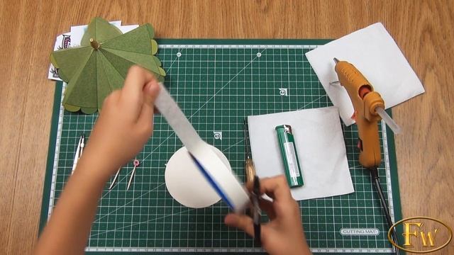 Как сделать кукольный зонтик. How to Make an Opened Doll Umbrella. смотреть онлайн