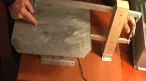 настольный самодельный электролобзик