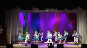 "Как по горкам, по горам, белый лебедь летал"  хореограф. ансамбль "Конфетти"