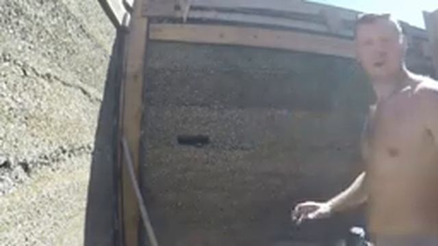 Финальный ряд бани, заливка монолитного арболита. Строим баню дёшево своими руками смотреть онлайн