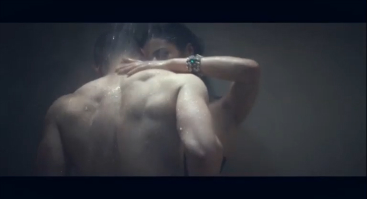 Nick Jonas - Under You смотреть онлайн