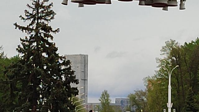 у подножья ракеты смотреть онлайн