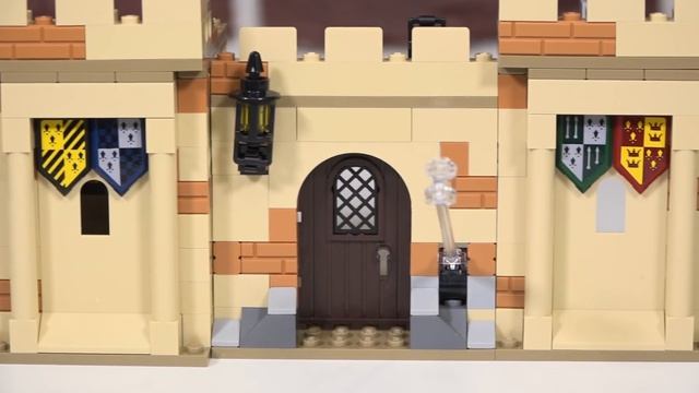 LEGO Harry Potter 76395 Хогвартс первый урок полётов, золотая фигурка Квирелл Лего Гарри Поттер 202 смотреть онлайн