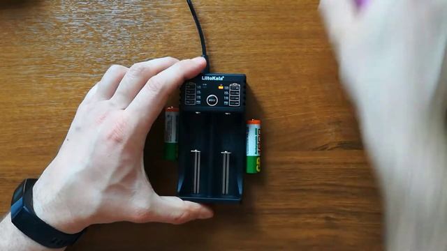 Обзор зарядного устройства с Алиэкспресс LiitoKala Lii-202 смотреть онлайн