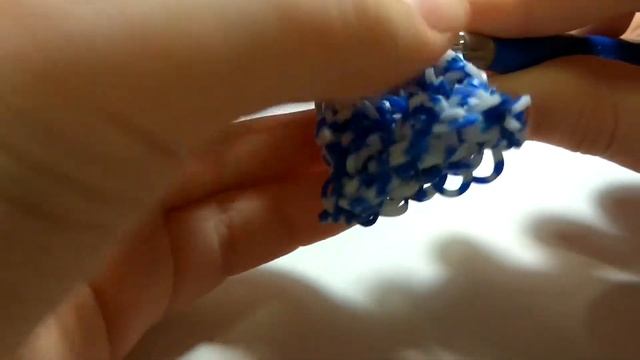 Урок 29.3Д НОВОГОДНИЙ ШАРИК (Ёлочное украшение) из резинок на станке смотреть онлайн