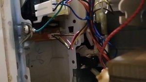 Микроволновка Samsung Не включается Самая частая проблема меняем предохранитель