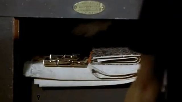 Хребет дьявола смотреть онлайн