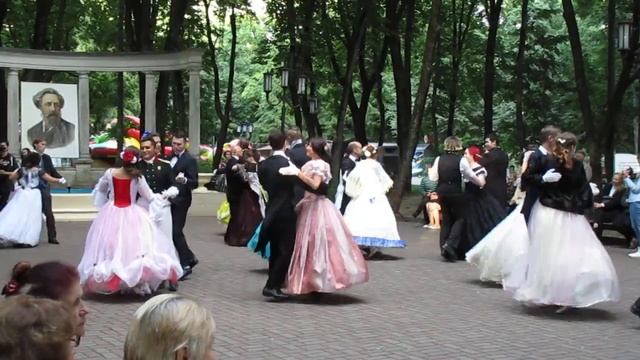 07.07.19. Бал в парке АК Толстого. сюжет 6 смотреть онлайн
