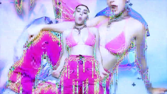 Charli XCX Claws (hirashe edit) смотреть онлайн