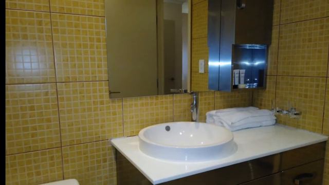 A Glimpse Of Hibiscus Apartments