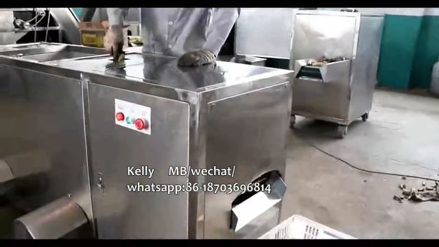 New type Green banana peeling machine 3 смотреть онлайн