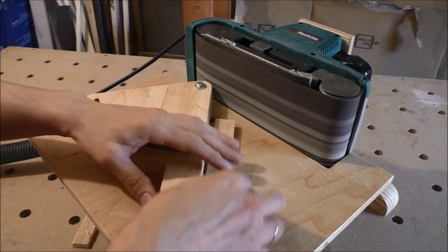 Шлифовальный станок с наклоном, из ленточной шлифмашины (Belt Sander Stand - Makita 9404) смотреть онлайн