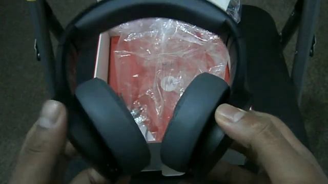 Motorola Pulse Escape (bluetooth headset) смотреть онлайн