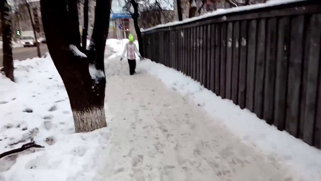 Выборочная чистка тротуара смотреть онлайн