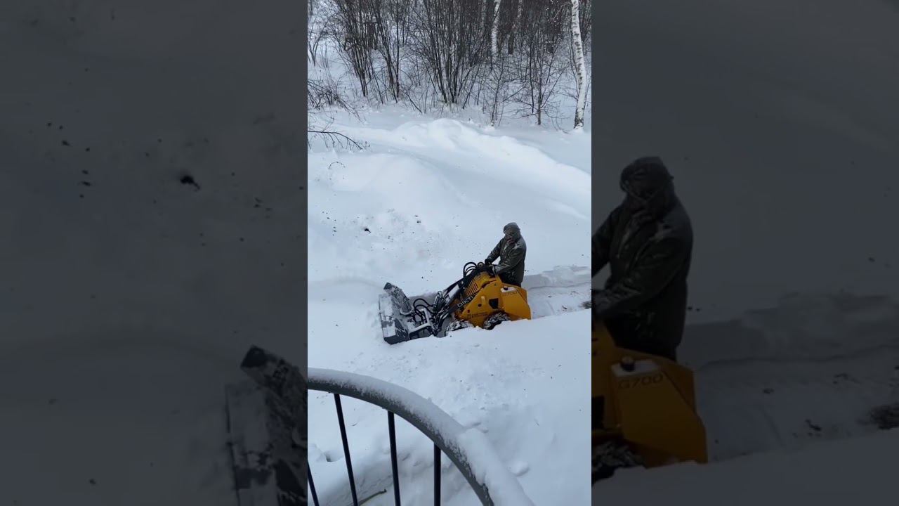 Лучший Снегоуборщик. Отзыв о мини-погрузчике Диктум. смотреть онлайн