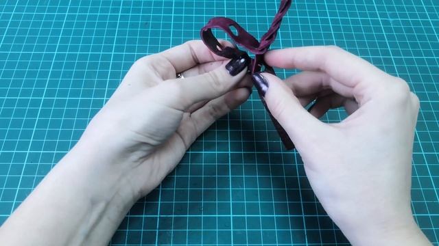 Браслет косичка из 7 полос | Схемы плетения | Making leather bracelet | The scheme of weaving смотреть онлайн