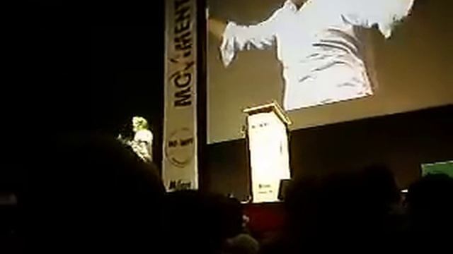 beppe grillo teatro smeraldo 04.10.09 смотреть онлайн