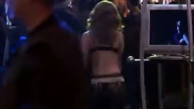 Соседка молодёжная комедия смотреть онлайн