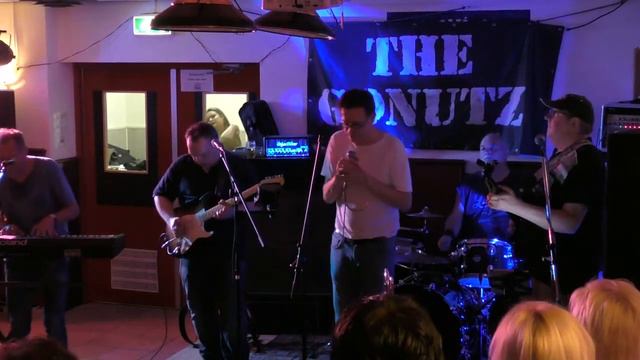 The Gonutz @ De Lange смотреть онлайн