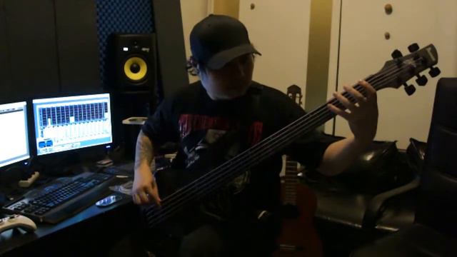 Fretless Bass Improv Jam [passive mode tone test] смотреть онлайн