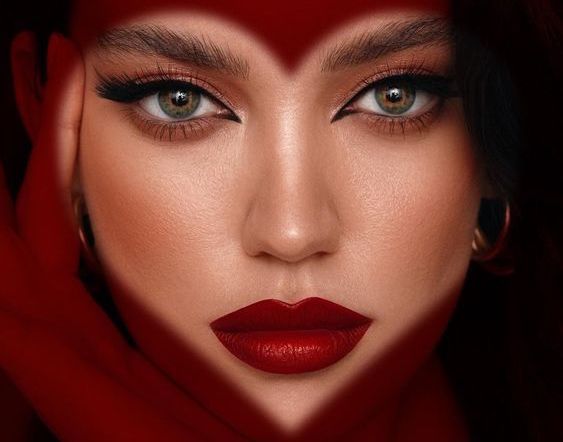 ЧТОБЫ ВЫЙТИ, НУЖНО ПЕРЕСТУПИТЬ ПОРОГ смотреть онлайн