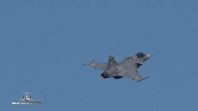 Saab JAS 39C Gripen Hungarian Air Force flying Display Jesolo AirShow 2018 смотреть онлайн