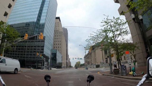 Just Ride 2021 Vol 8: Suzuki Intruder 1400 - Explore Downtown смотреть онлайн