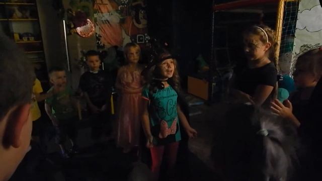 Видеоотчёт о праздновании Хеллоуина смотреть онлайн